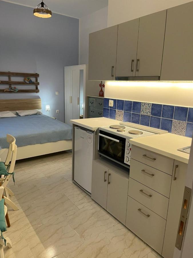 אגיה מרינה Almira Studios And Apartments מראה חיצוני תמונה